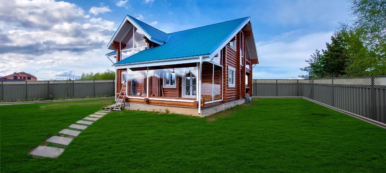 Мягкие окна на веранде загородного дома в Россоши